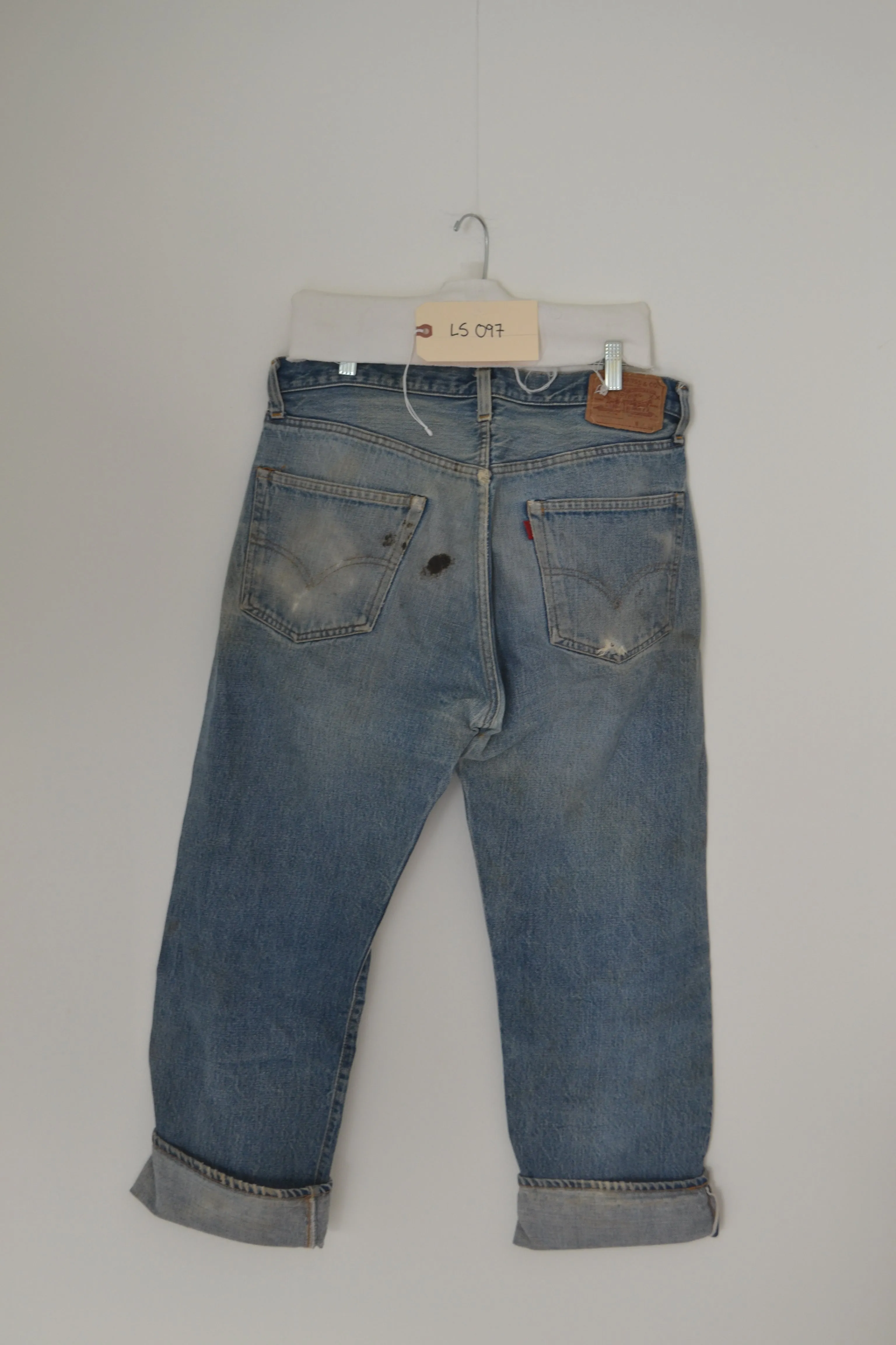 1970's Levi's 501 R Size Large Jean LS097