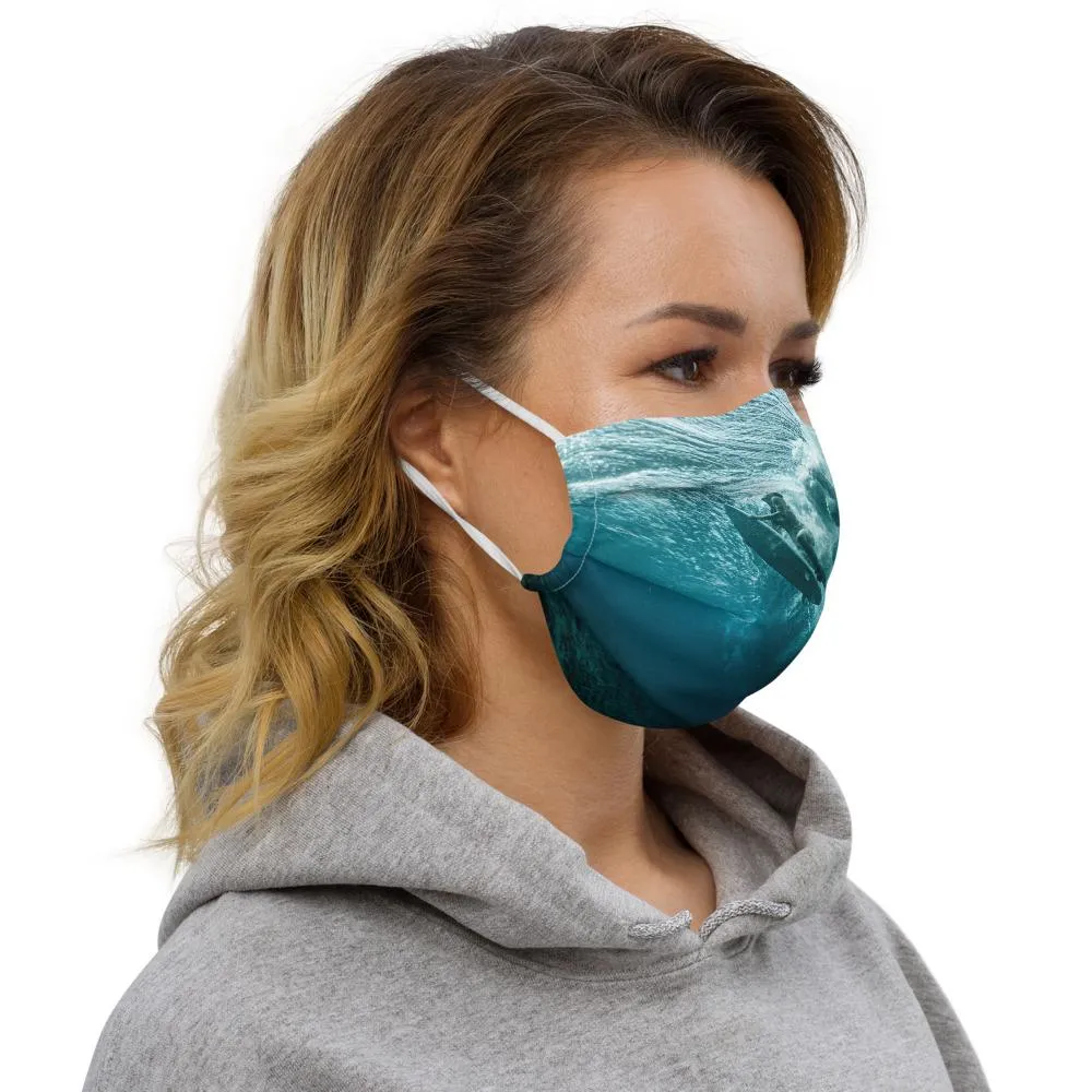 Beautiful duck dive face mask with nose wire.