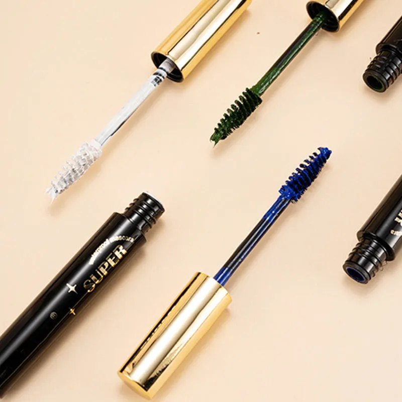 Waterproof mascara met levendige kleuren